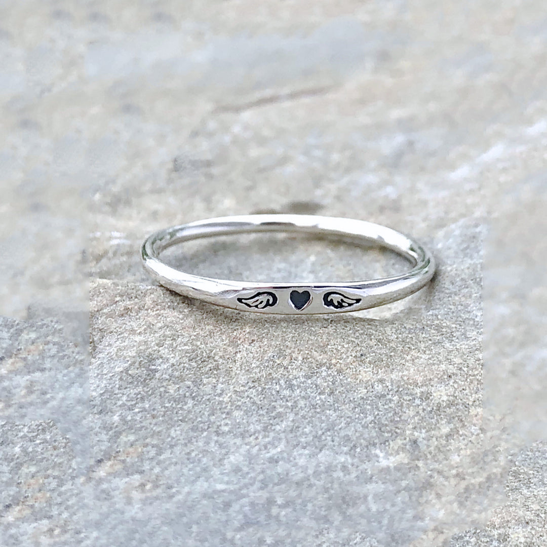 For Memorial - Heart With Wings Thin Ring