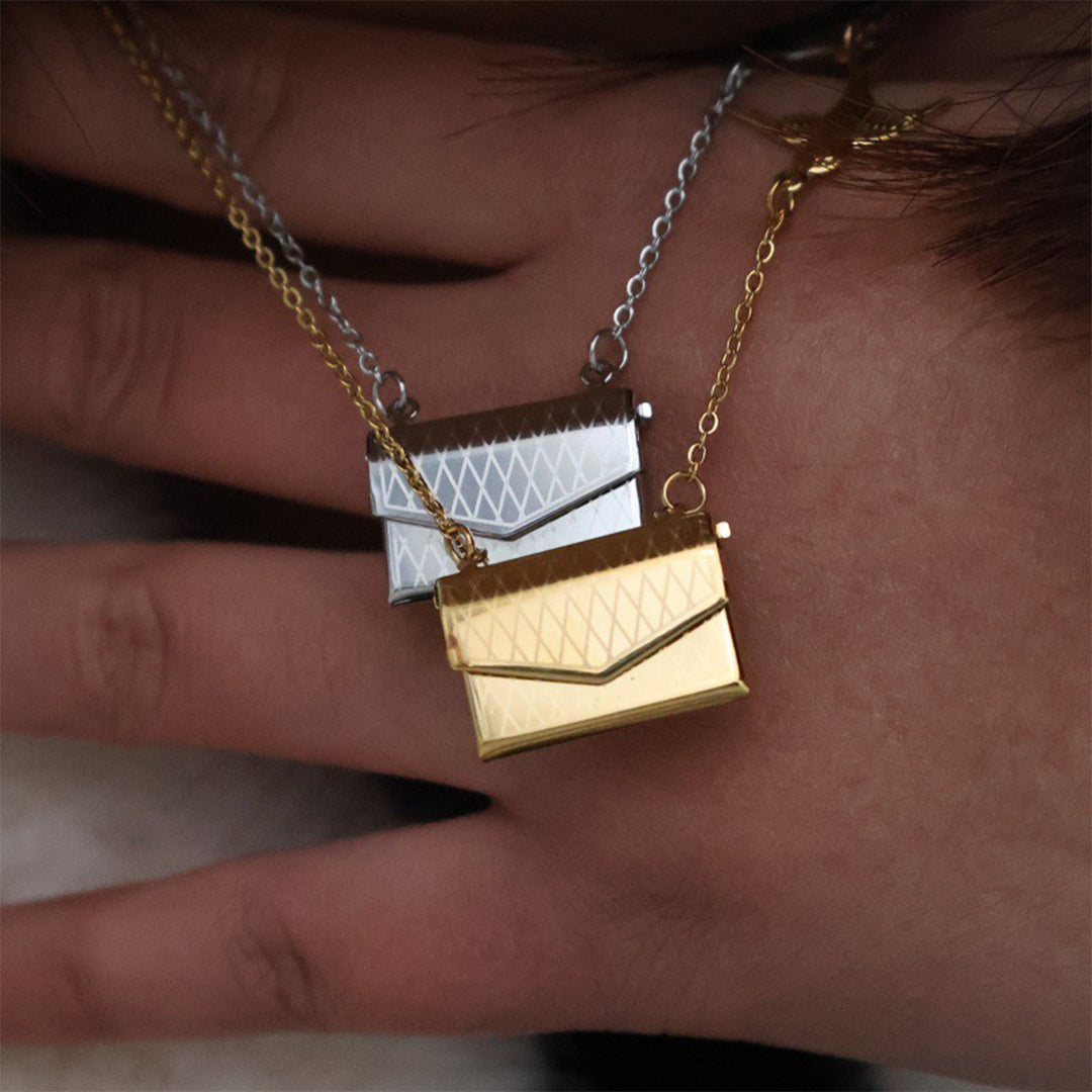 Customized Message Swallow Envelope Necklace